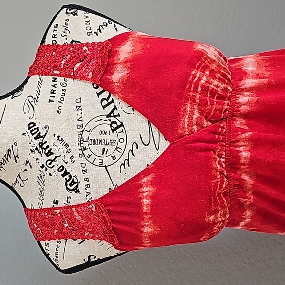 CROCHET BACK TIE-DIE TANK. RED. GREAT CONDITION. WOMEN'S SIZE MEDIUM - Picture 6 of 9